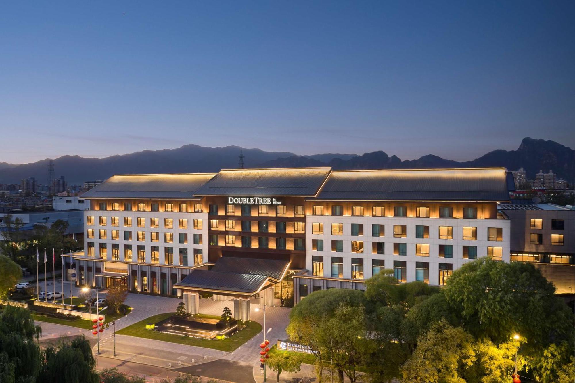 Отель Doubletree By Hilton Beijing Badaling Yanqing Экстерьер фото