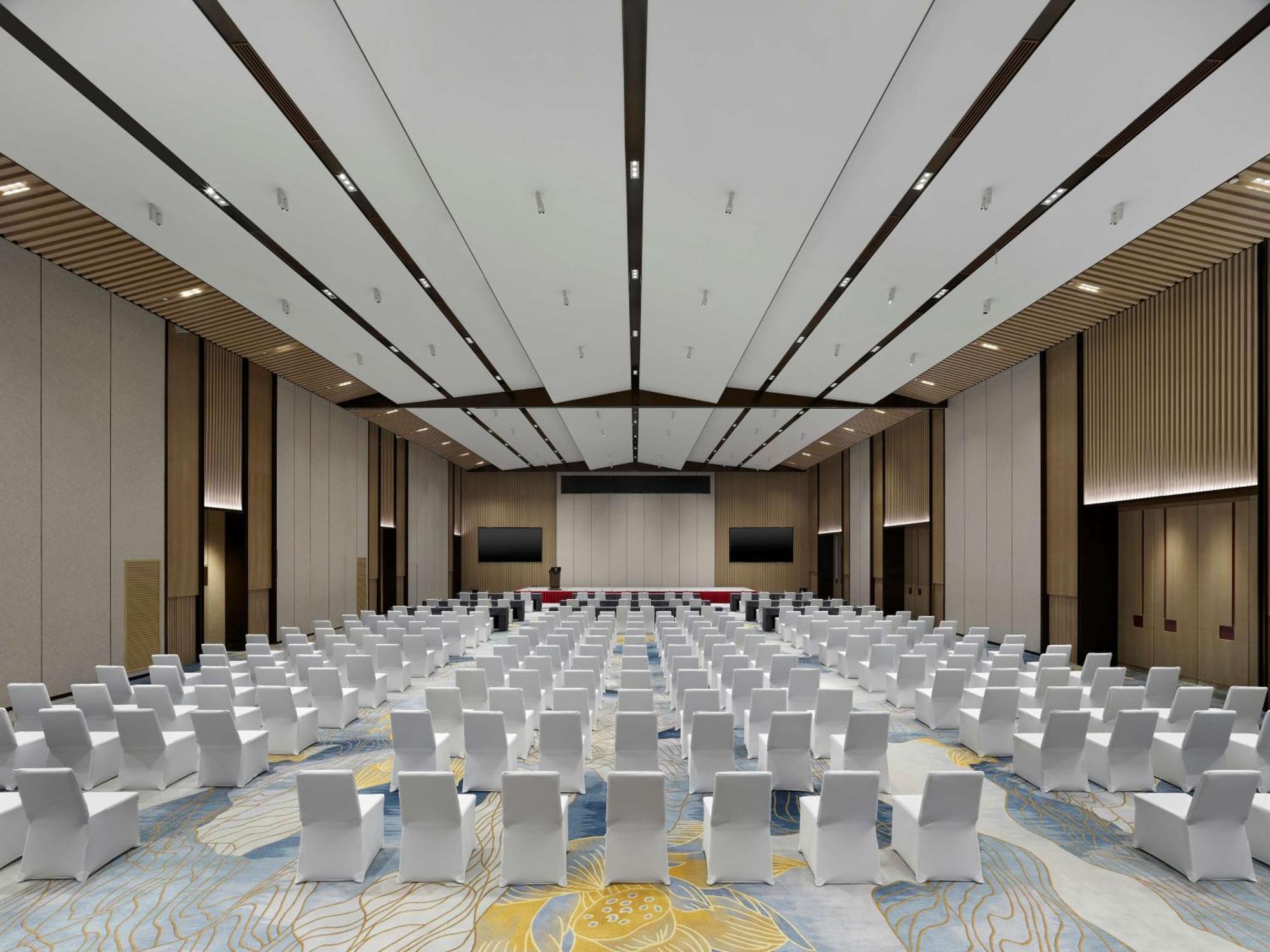 Отель Doubletree By Hilton Beijing Badaling Yanqing Экстерьер фото