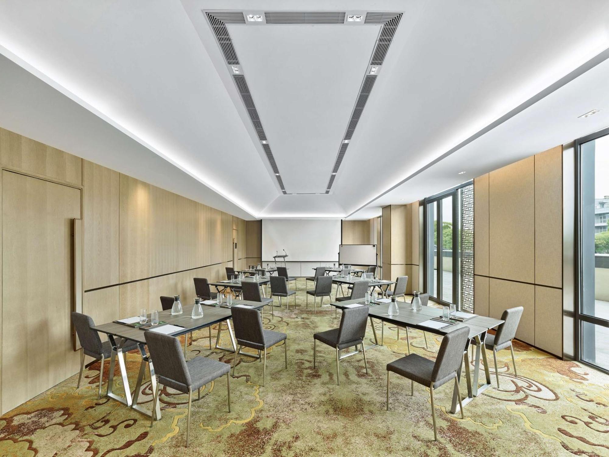 Отель Doubletree By Hilton Beijing Badaling Yanqing Экстерьер фото